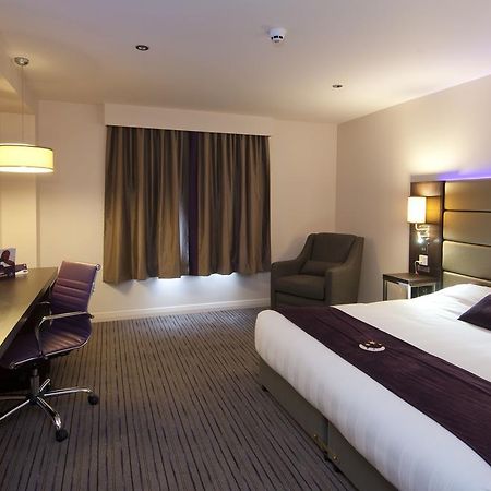 Premier Inn Falkirk - Larbert ภายนอก รูปภาพ