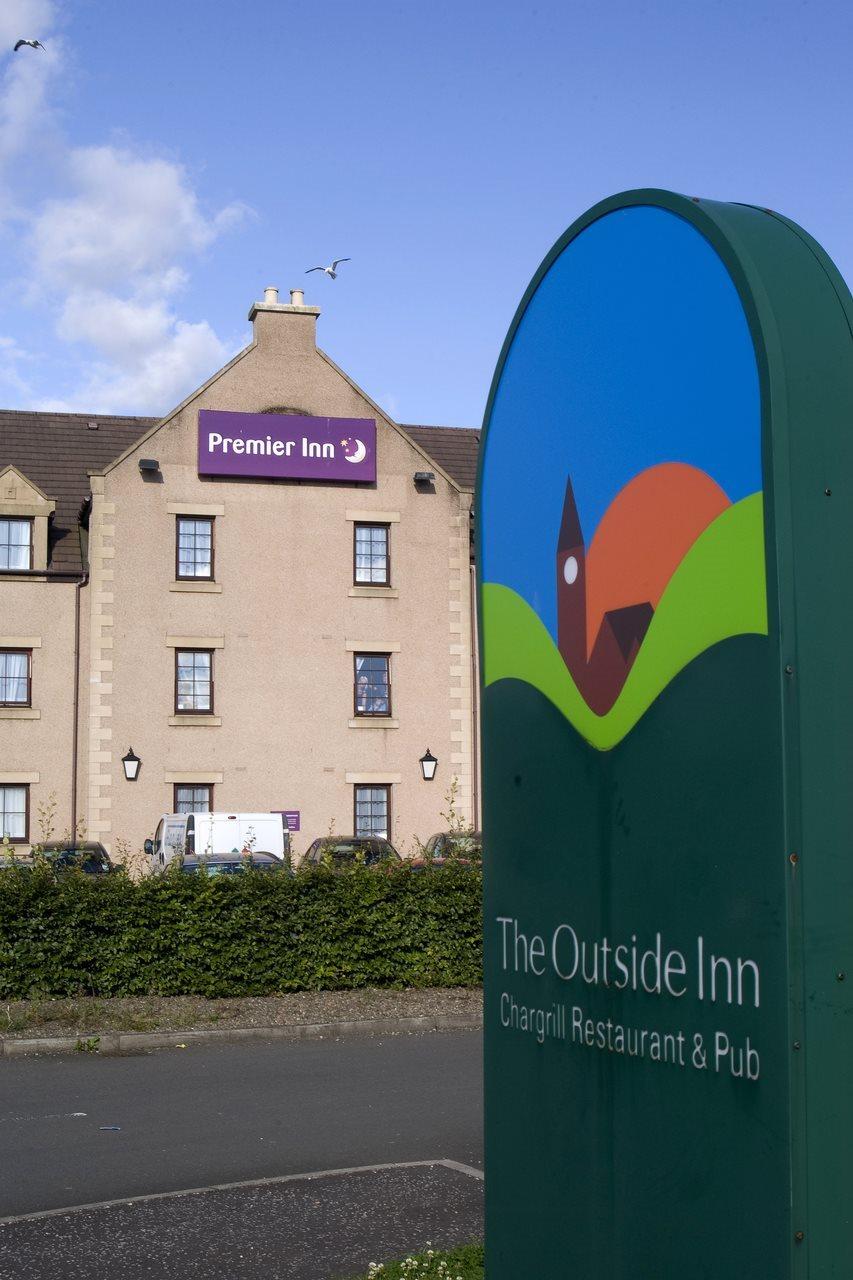 Premier Inn Falkirk - Larbert ภายนอก รูปภาพ