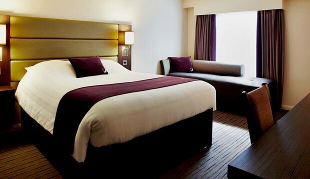 Premier Inn Falkirk - Larbert ภายนอก รูปภาพ